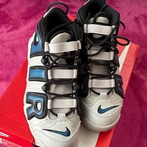 Nike Kids Sneakers - Black, Blue, and Gray